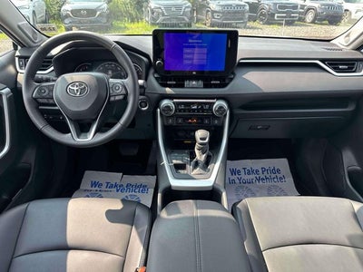 2025 Toyota RAV4 XLE Premium