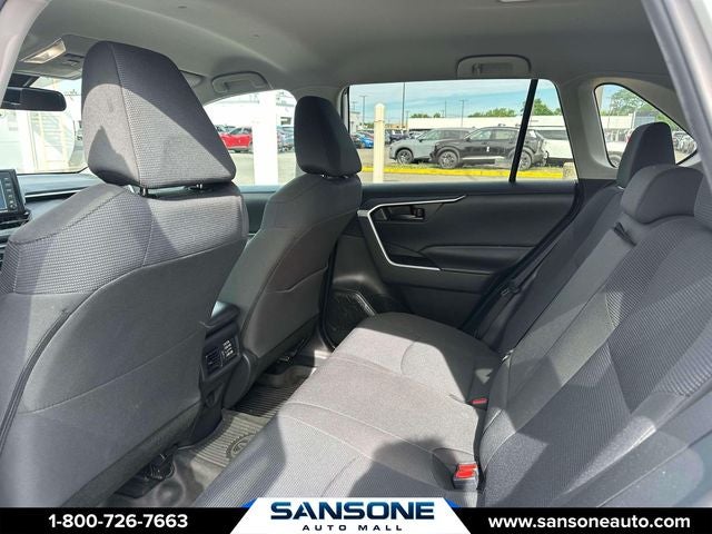 2022 Toyota RAV4 LE