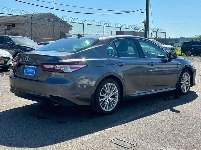 2020 Toyota Camry Hybrid XLE