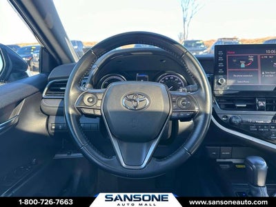 2022 Toyota Camry Hybrid SE