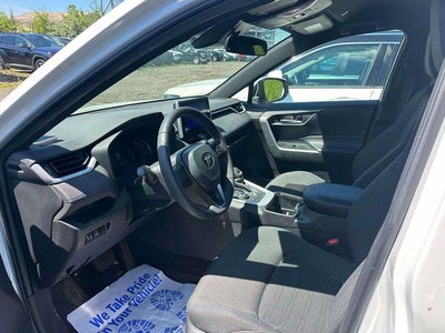 2023 Toyota RAV4 Hybrid SE
