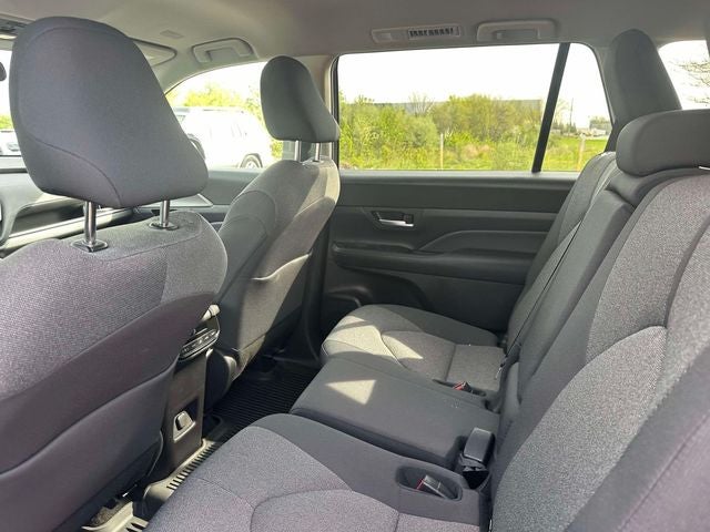 2025 Toyota Grand Highlander LE