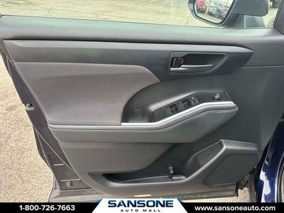 2021 Toyota Highlander LE