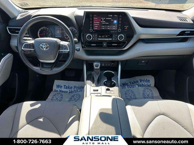 2022 Toyota Highlander LE