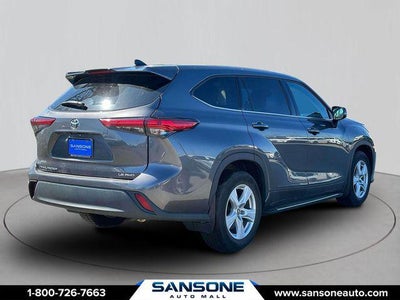 2022 Toyota Highlander LE