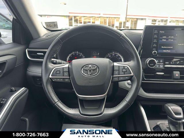 2022 Toyota Highlander LE