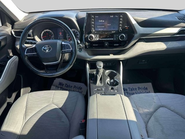2022 Toyota Highlander LE