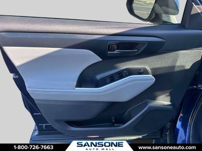 2022 Toyota Highlander LE
