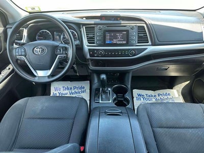 2019 Toyota Highlander LE