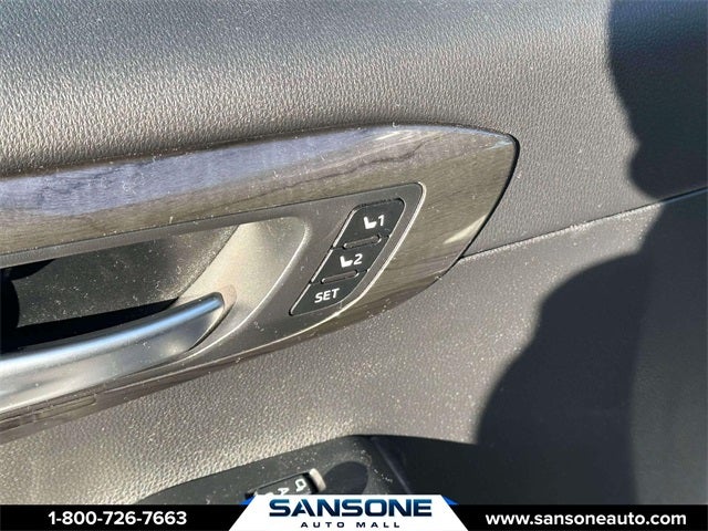 2025 Toyota Highlander Hybrid Platinum