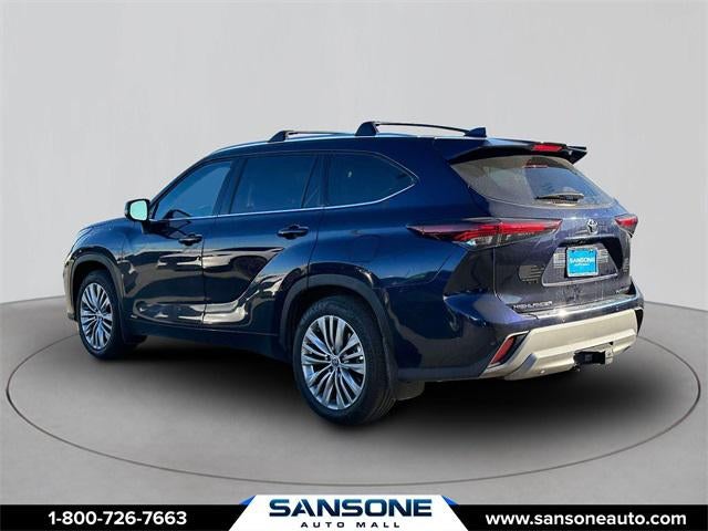 2025 Toyota Highlander Hybrid Platinum