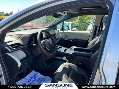 2024 Toyota Sienna Platinum 7 Passenger