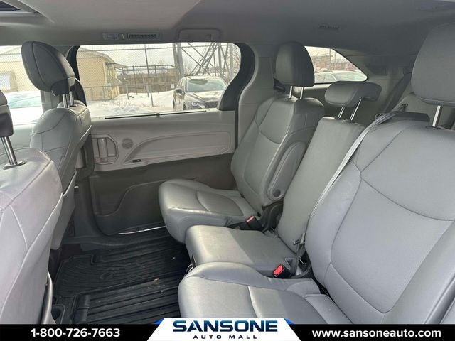 2024 Toyota Sienna XLE 8 Passenger