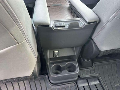 2024 Toyota Sienna XLE 8 Passenger