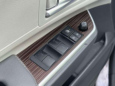 2024 Toyota Sienna XLE 8 Passenger