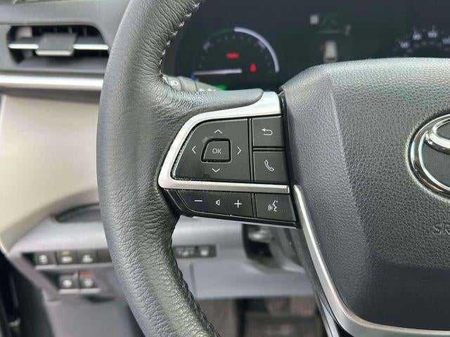 2024 Toyota Sienna XLE 8 Passenger