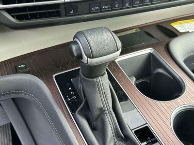 2024 Toyota Sienna XLE 8 Passenger
