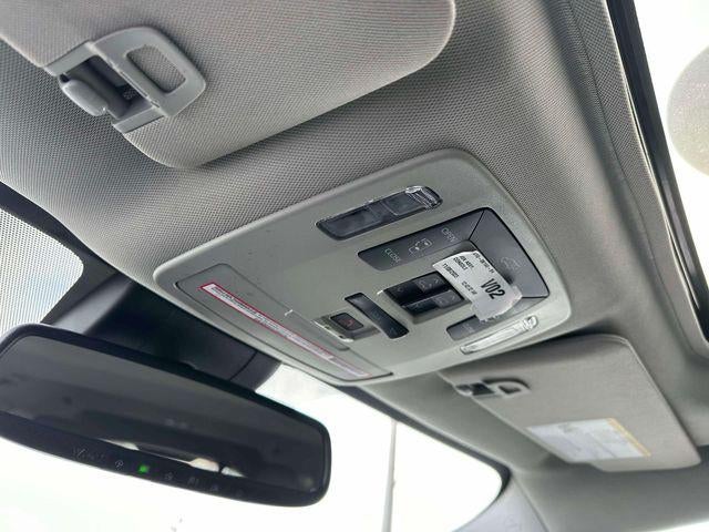 2024 Toyota Sienna XLE 8 Passenger