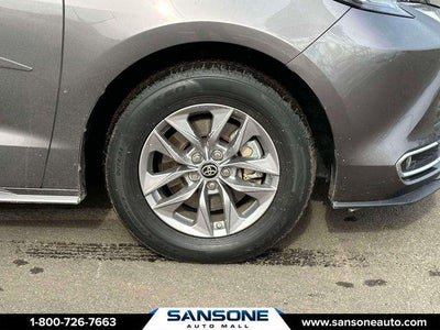 2024 Toyota Sienna XLE 8 Passenger