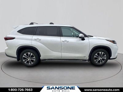2024 Toyota Highlander Hybrid XLE