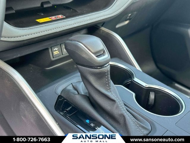 2025 Toyota Highlander XLE