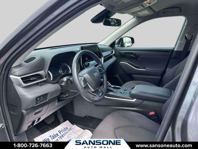 2023 Toyota Highlander LE
