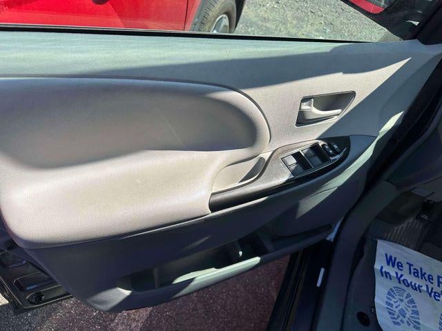 2014 Toyota Sienna LE