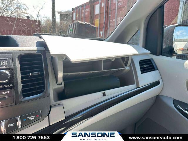 2014 Toyota Sienna LE