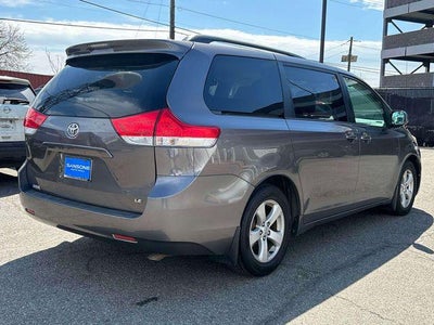 2014 Toyota Sienna LE