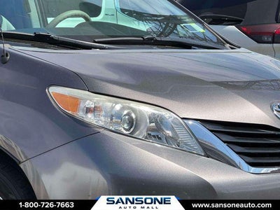 2014 Toyota Sienna LE
