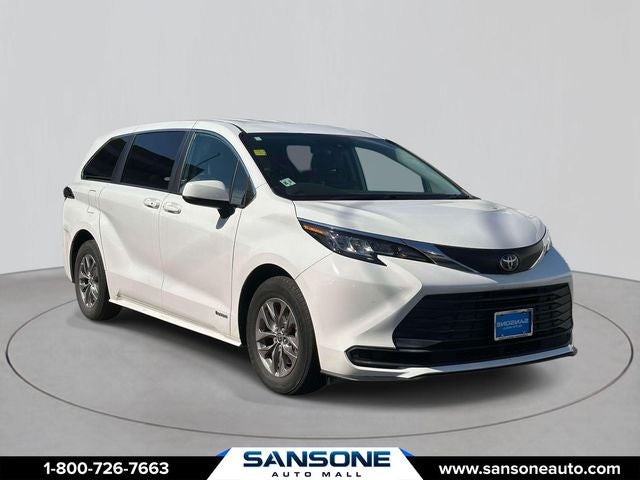 2021 Toyota Sienna LE 8 Passenger