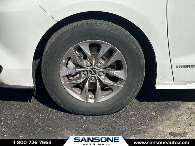 2021 Toyota Sienna LE 8 Passenger