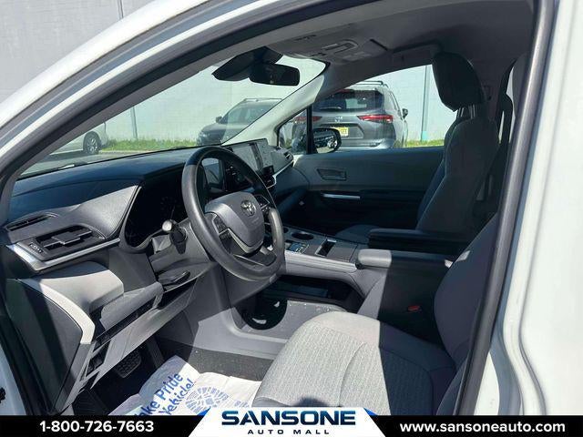 2021 Toyota Sienna LE 8 Passenger