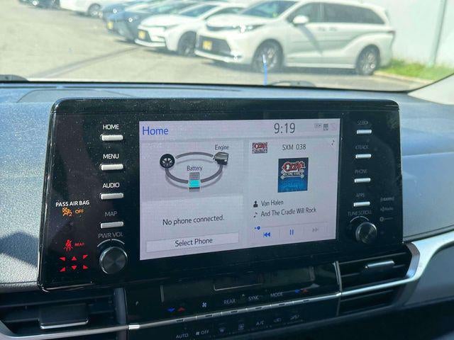 2021 Toyota Sienna LE 8 Passenger