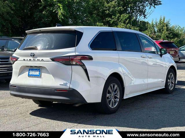 2021 Toyota Sienna LE 8 Passenger