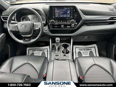 2022 Toyota Highlander XSE