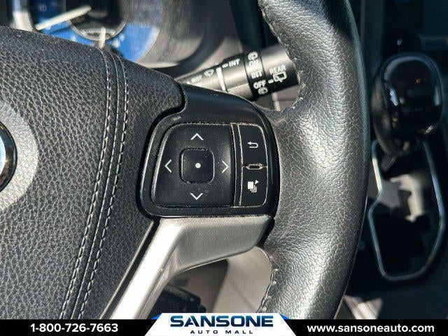 2015 Toyota Sienna XLE 8 Passenger