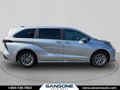 2025 Toyota Sienna XLE 7 Passenger