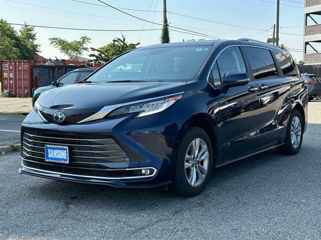 2024 Toyota Sienna Limited 7 Passenger