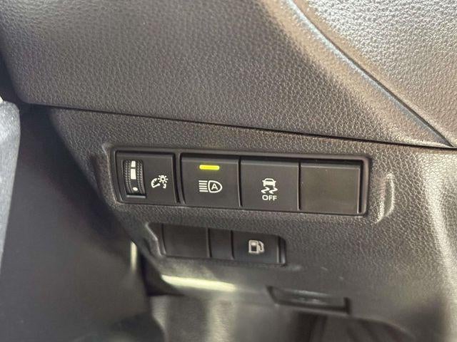 2025 Toyota Corolla Cross Hybrid SE