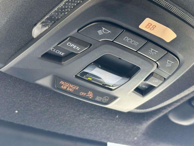 2024 Toyota Corolla Cross Hybrid SE