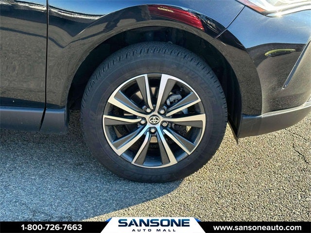 2023 Toyota Venza LE