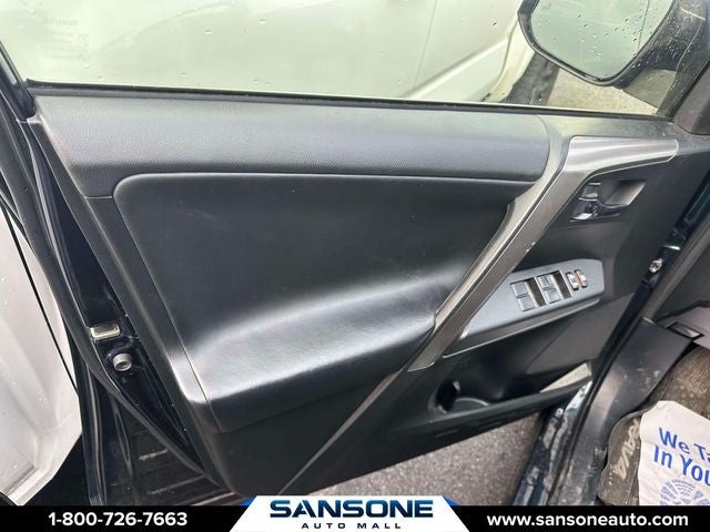 2017 Toyota RAV4 Hybrid XLE