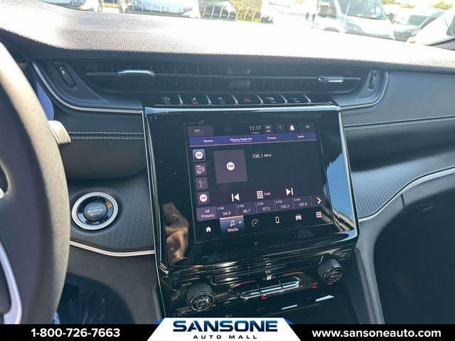 2024 Jeep Grand Cherokee Laredo