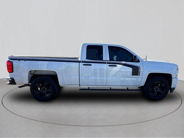 2017 Chevrolet Silverado 1500 Custom