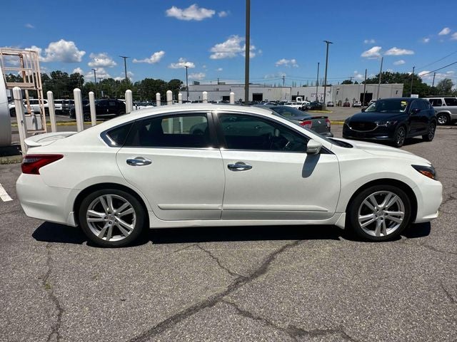 2017 Nissan Altima 3.5 SL