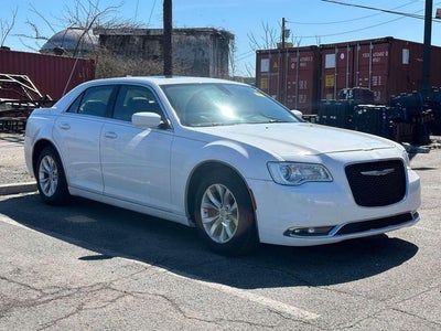 2016 Chrysler 300 Limited