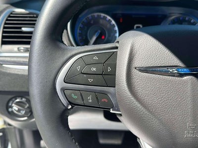 2016 Chrysler 300 Limited