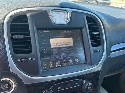 2016 Chrysler 300 Limited