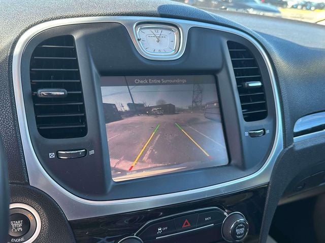 2016 Chrysler 300 Limited